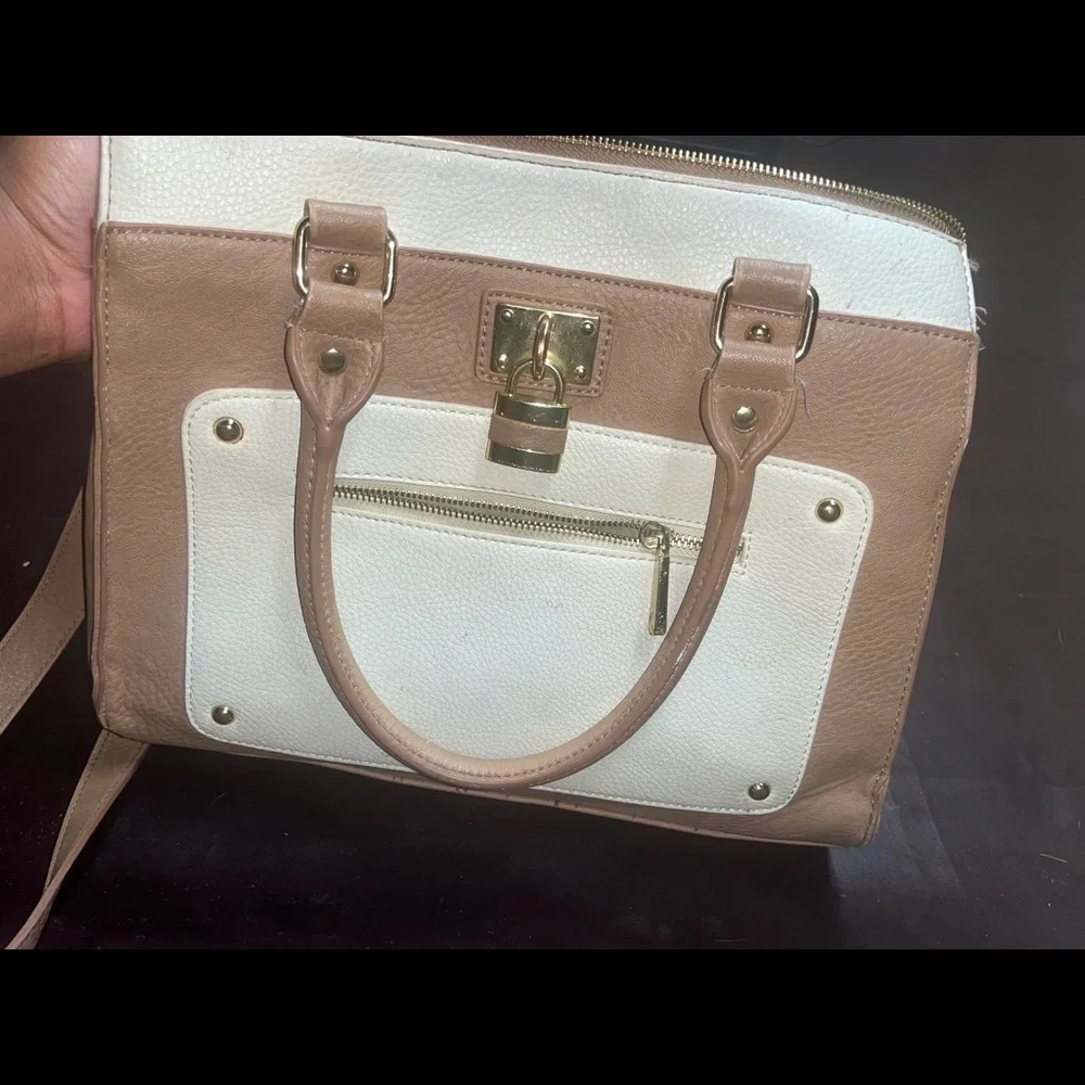 Purses - Picture 1 of 9